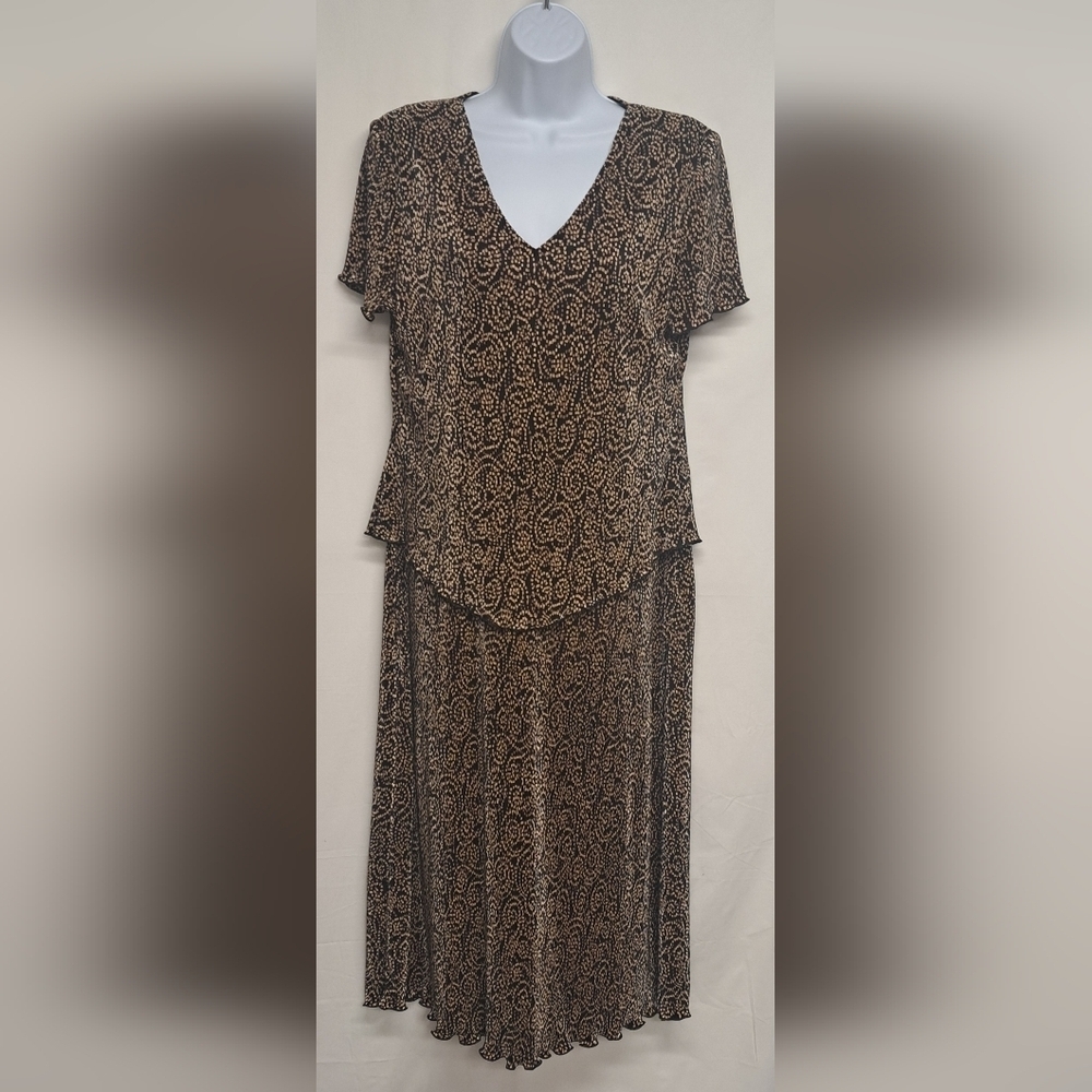 Connected Apparel Pullover Stretch Dress 12 Lightly Padded Shoulders Like New